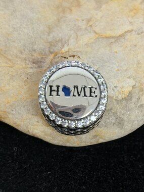 Pandora Wisconsin Map Home Exclusive Dangle Charm, S925 Silver Jewelry (Women's)
